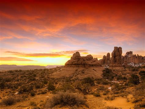 Sunrise Red Rock Figures Arches National Park Utah United States