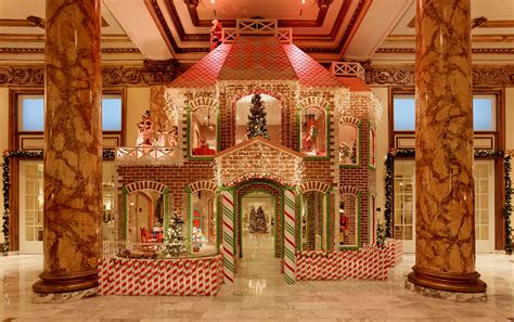 Hotels With Best Christmas Decorations And Holiday Displays Photos