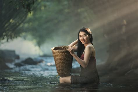 Premium Photo Asian Sexy Woman Bathing In Creek Thailand