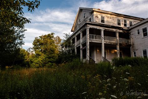 Catskill Lake Mansion House Abandoned