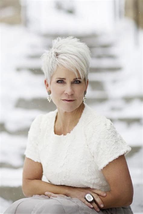 But if you do have a rounder face then i would suggest keeping the. 2019 - 2020 Short Hairstyles for Women Over 50 That Are Cool Forever - LatestHairstylePedia.com