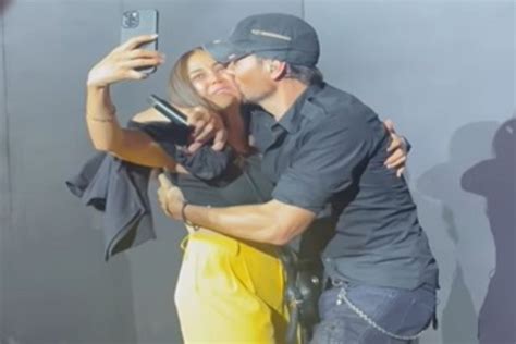 In Las Vegas A Video Of Enrique Iglesias Kissing A Woman On Stage Has