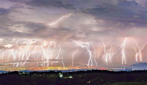 Photographer Captures Dazzling Images Of A Lightning Storm Dubbed The