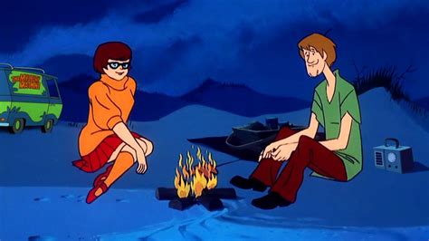 Shaggy Velma Scooby Doo Beach Campfire Ambience Waves And Fire Sounds Old Radio Music 2hr