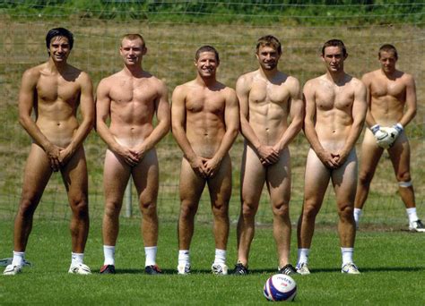 MUST WATCH Netherland Football Teams Goes BARE