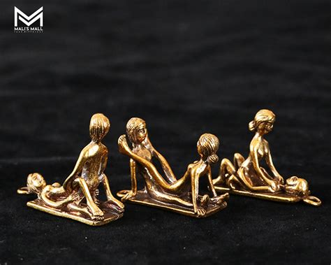 Kamasutra Sex Positions Miniatures Naked Couple Pendant Lovers Hugging