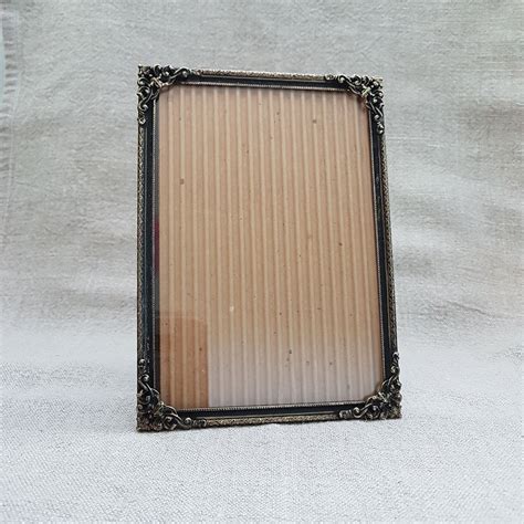 5 X 7 Gold Metal Picture Frame W Corner Etsy Canada Metal Picture