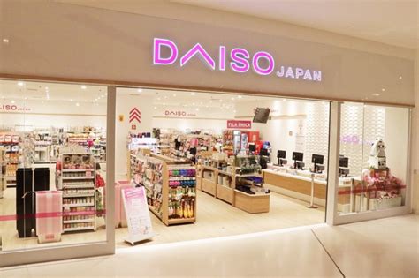Daiso has a range of over 100,000 products, of which over 40 percent are imported goods. Daiso Japan se prepara para abrir primeira loja em ...