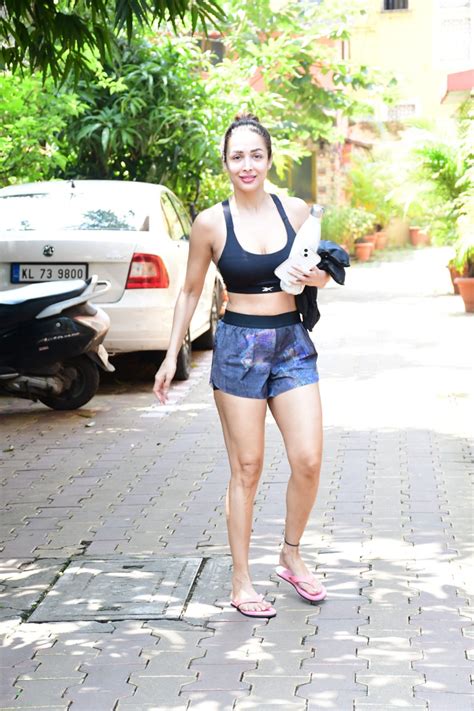 malaika arora again impresses fans with duck walk malaika arora boldest gym look viral on internet