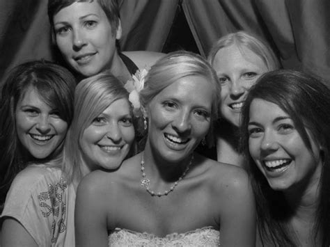 Hire Shutterbug Photo Booths Photo Booths In River Falls Wisconsin