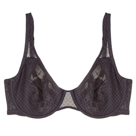 Are You Wearing The Right Bra For Your Breast Type Glamour