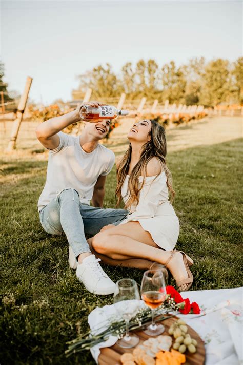 Picnic At The Winery Couples Photoshoot 🍷🧺 Couples Photoshoot