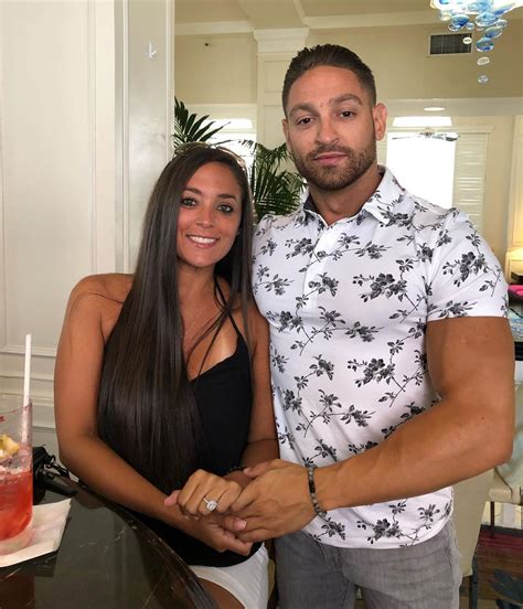 Jersey Shores Sammi Sweetheart Giancola Shows Off Curves In A Bikini After Splitting From
