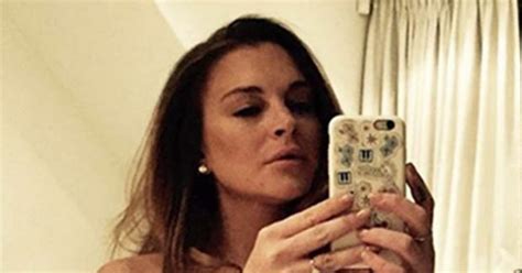 Lindsay Lohan Just Celebrated Her Rd Birthday With A Naked Selfie My