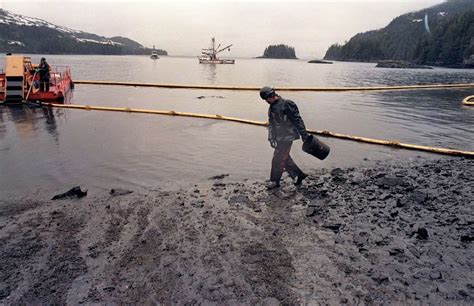 30 Years Later Re Live The Incredible Scenes From The Exxon Valdez Oil
