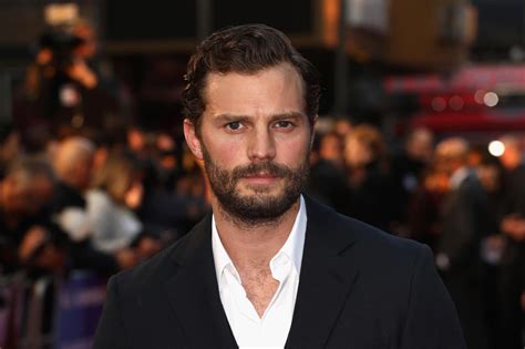 Welcome to jamie dornan network, your fansite source dedicated to the talented irish actor and model jamie dornan. Jamie Dornan: Er überrascht mit einem neuen Look | GALA.de