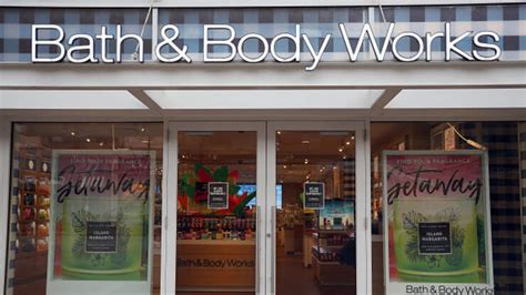 Bath And Body Works Is Closing 50 Stores Across The Country Iheartradio