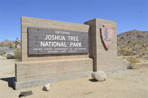 Entrance To Joshua Tree National Park Round The World Magazine