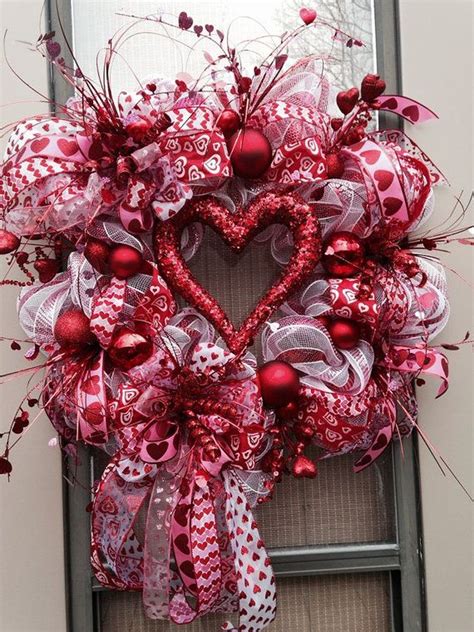 20 Beautiful Valentines Day Wreath Decor Ideas Trenduhome