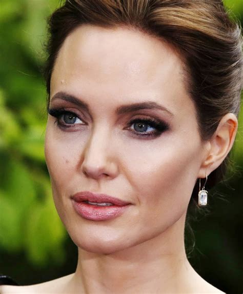 Angelina Jolies Makeup Artist On Sculpting Cheekbones How To Enhance