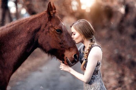 Women With Animals Wallpapers Wallpaper Cave
