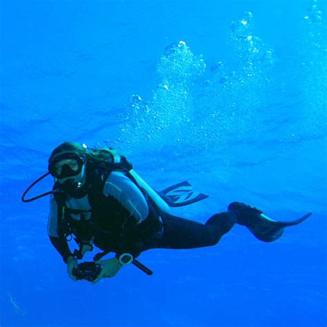 Scuba Diving Information and Equipment