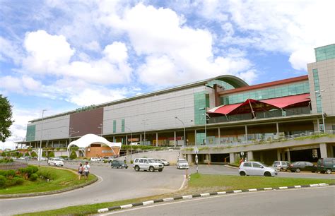 Entweder hier oder bintang mall, wo sonst kann man in miri nur zu verbringen? Boulevard Shopping Mall Kuching