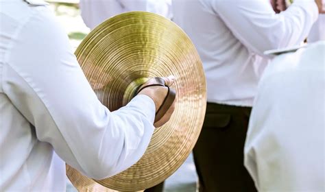 The Best Marching Cymbals ⋆ Hear The Music Play