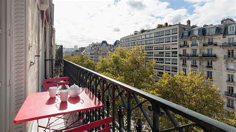 Gorgeous Two Bedroom Paris Apartment Near Eiffel Tower