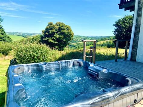 Welsh Holiday Cottage Hot Tub On The Hill Carmarthenshire