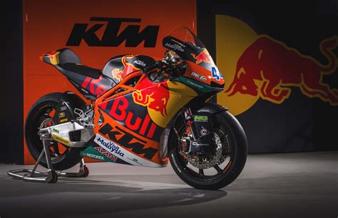 Support us by sharing the content, upvoting wallpapers on the page or sending your own background pictures. Moody Photos of the KTM Moto2 Race Bike - Asphalt & Rubber