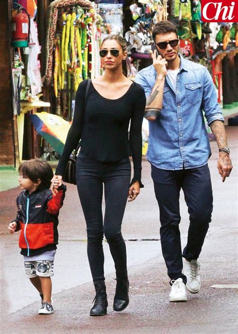 María belén rodríguez cozzani (american spanish: Belen Rodriguez e Stefano De Martino al Safari Park di ...