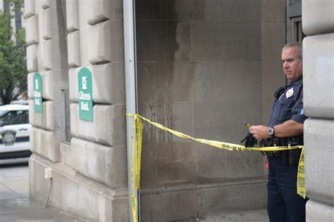 Bank of the west oakland. Oakland bank robbed - The Pitt News