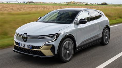 New Renault Megane E Tech Electric 2022 Review Pictures Auto Express