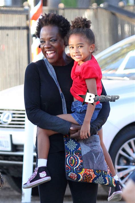 Viola davis made history a few weeks ago when she became the first black actress to win an emmy for genesis is apparently one of her mom's biggest fans. Viola Davis Took Her Daughter Genesis To Mr. Bones Pumpkin Patch | Bossip