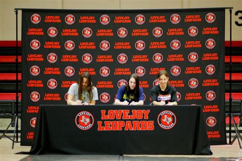 Athletes Participate In Signing Day The Red Ledger
