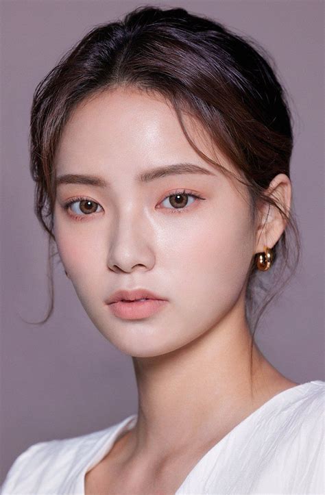 Oversentimental Kristin Brown Asian Beauty Asian Makeup Eye Lens