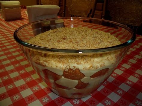 This banana pudding is so easy, and so delicious. no cook banana pudding with eagle brand milk