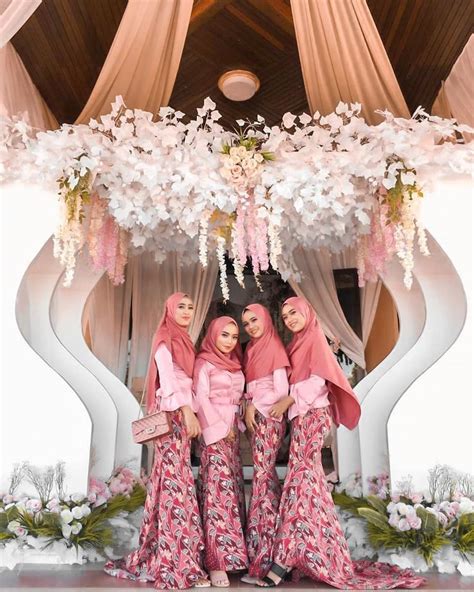 Dress Gaun Bridesmaids Hijab On Instagram Inspired From R Anggi
