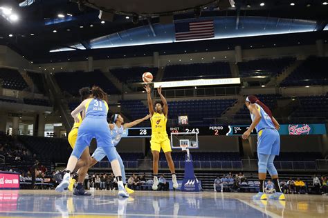 Wnba Season Preview 2019 Teaira Mccowan Changes Everything For The Fever