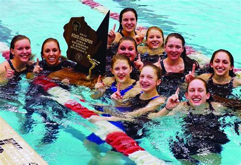 Wiaa State Girls Swimming And Diving Madison Edgewood Wins Division 2