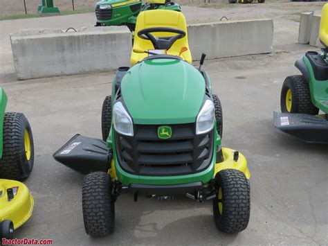 John Deere D125 Tractor Photos Information