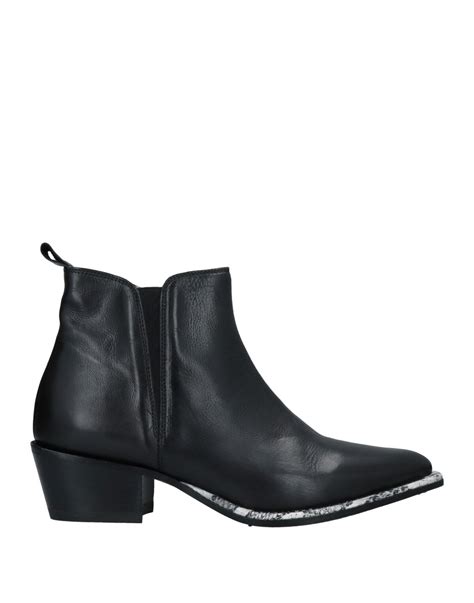 Buy Laura Bellariva Ankle Boots At 43 Off Editorialist