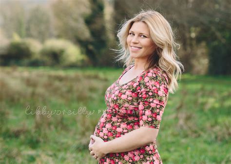 Into The Woods Spring Maternity Photoshoot · Libby Oreilly Photography