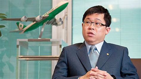 Eva airways 長榮航空 + join group. 星宇航空新LOGO 那顆「星」與長榮似曾相似-財經-中時電子報｜商業周刊-商周.com