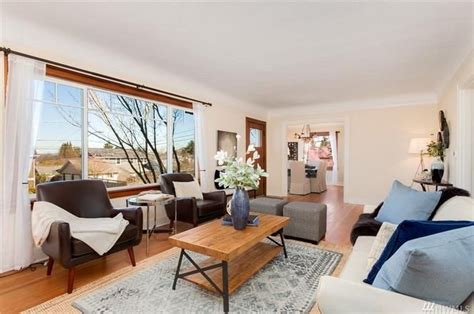 I learned of bedrooms and more through my mother, who heard about it from one of her friends. 515 W Garfield St, Seattle, WA 98119 - Photo 6 of 25 ...