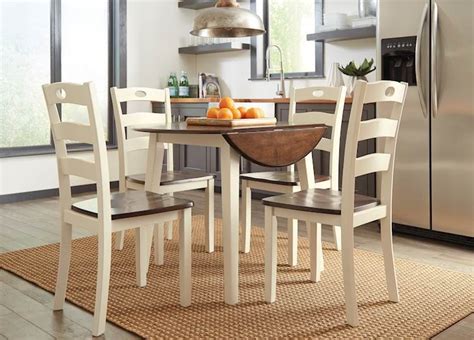 Explore the beautiful cream dining room ideas photo gallery and find out exactly why houzz is the best experience for home renovation and design. Woodanville Cream/Brown Dining Room Set - SpeedyFurniture.com