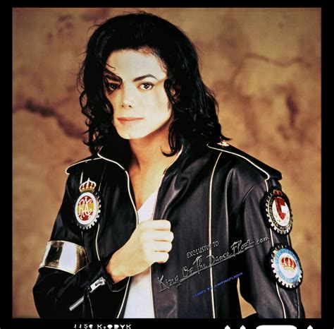 Collection by mj was a cutie pie aka vallieegirl67. En Busca del Disco Perdido: DANGEROUS, Michael Jackson (1991)