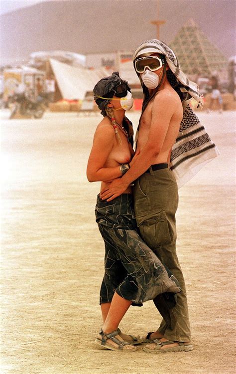 Burning Man 1998 International Photography Magazine