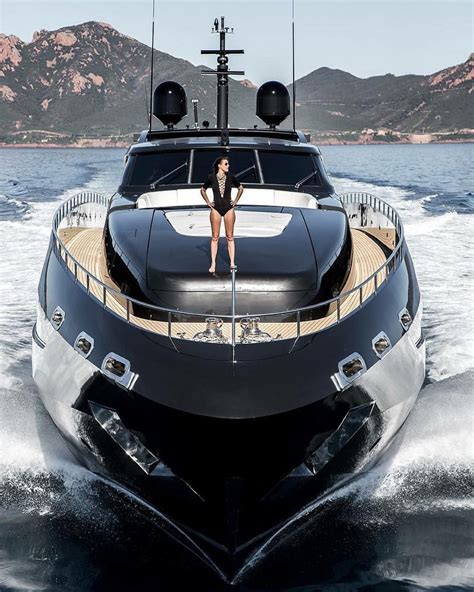The Total Black Super Yacht 41m Custom My Ability 💯🚤⚓️🔝💦🛥⭐️ Photo